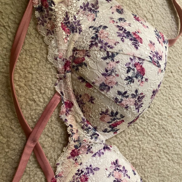 VS push-up bra 36C - Picture 3 of 14